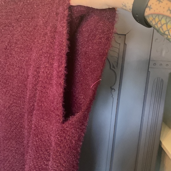 Look by M New York Fuzzy Poncho - Picture 13 of 17